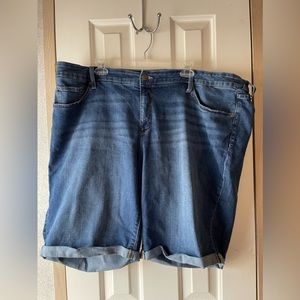 Women’s St. John’s Bay Bermuda Shorts